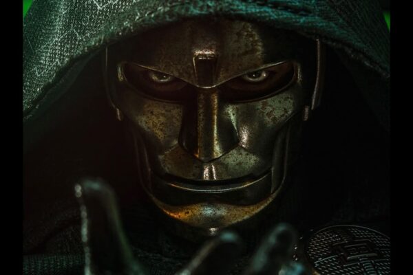 Игрушки Hot Toys, латверийские ведьмы и Локи у порога подогревают теории о «Мстителях: Судный день» До премьеры «Мстителей: Судный день» осталось чуть больше двух месяцев, и фанаты Марвел разбирают каждый новый материал в поисках спойлеров. За последние дни поводов набралось сразу несколько: коллекционный набор Hot Toys, в котором не нашлось места Человеку-факелу, новый постер с тремя загадочными ведьмами и концовка перевыпуска «Мстителей: Финал», где неожиданно появился Локи. Ни одна из теорий ниже не подтверждена студией, и относиться к ним стоит именно как к теориям.